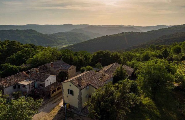 Villa with pool and panoramic view