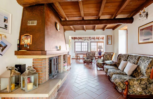 Villa with Private Pool and Breathtaking View – Ideal for Families & Friends