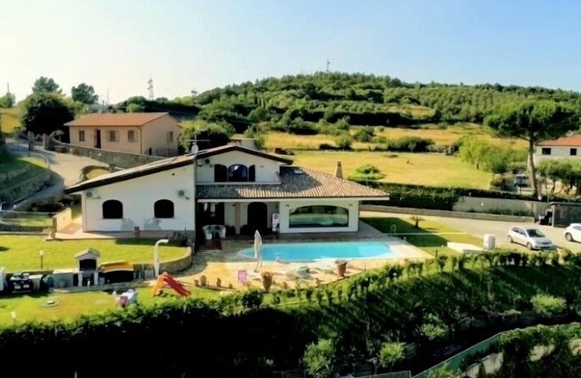 Villa with sauna pool, chrome therapy and fitness area