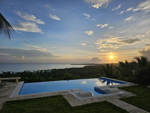 Villa with Stunning Ocean View, Infinity pool
