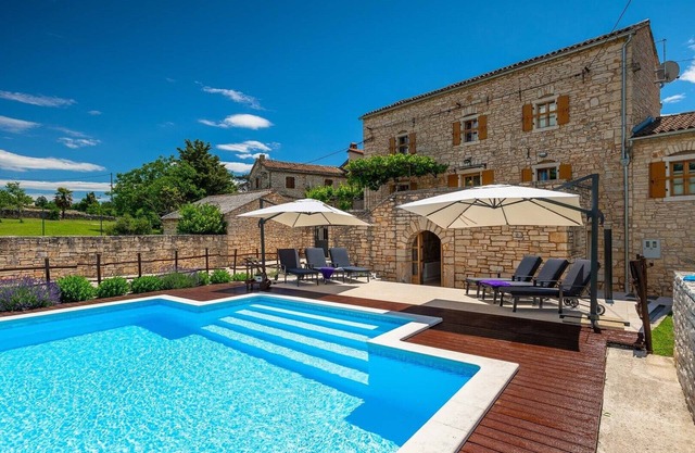Villa Zaneta in Zminj