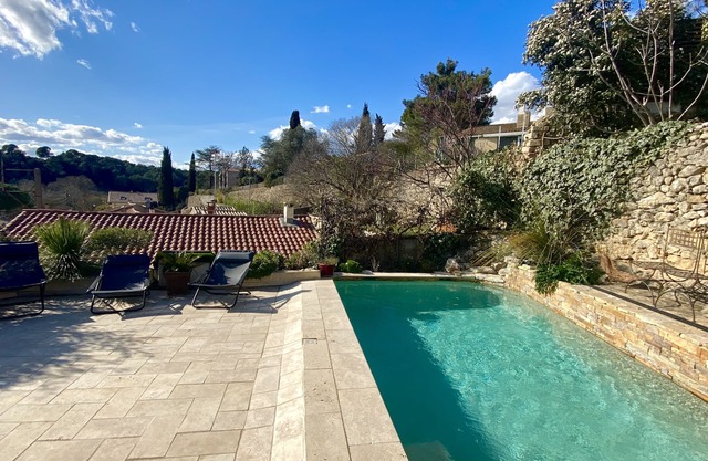 Village house with swimming pool 5 min from Montpellier * 5 pers *