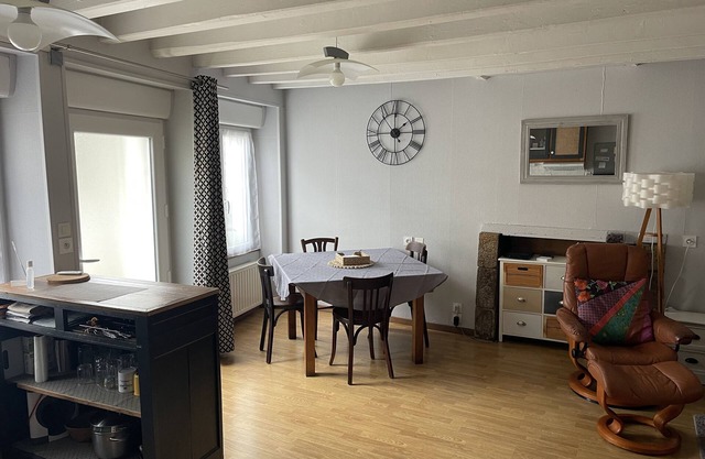 Village house without garden in the center of Pleucadeuc in the Morbihan
