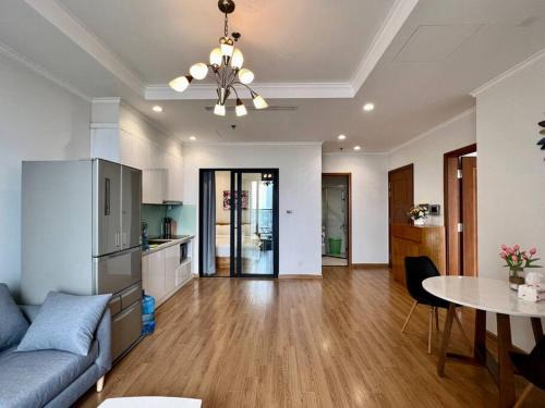 Vinhomes Royal City 2 Bedroom!