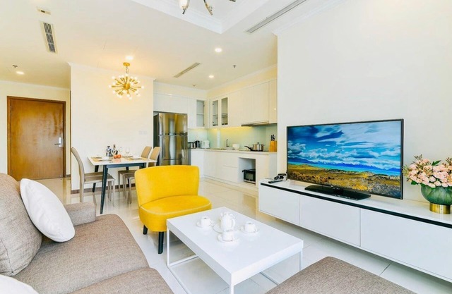Vinhomes Central Park 2bedroom Saigon River View