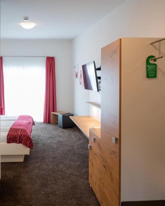 Vinotel Heinz J. Schwab
