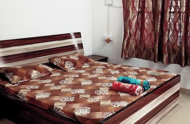 Viraj Cottage (Near Ram Mandir)