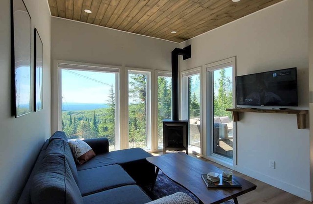 Vivez l'expérience de la vie à la montagne dans notre chaleureux chalet!n