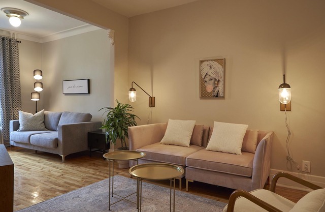 Votre Nouveau Chez-vous Dans le Plateau !