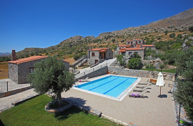Vrachos Villas