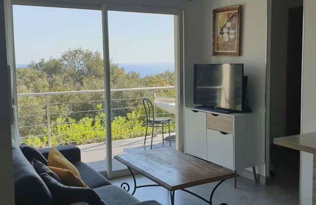 Vue mer et Calme Pour ce Grand rez de Jardin
