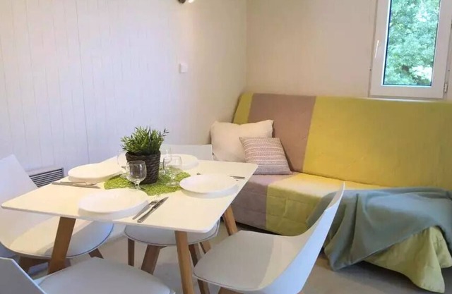 VVF Cantal Salers Vendes * - 2 Room Apartment 5 People 2 Babies