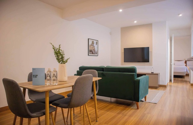 w* | Striking 1BR near Malecon in Miraflores