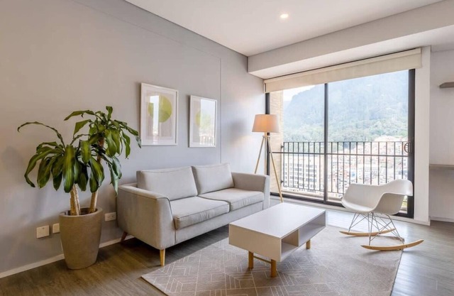 w* | Stunning Loft with Balcony in Centro
