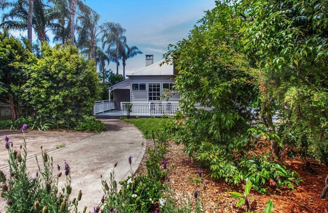 'Wagstaffe Cottage' by Accom Holidays