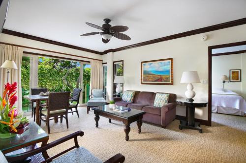 Waipouli Beach Resort Luxury Garden Ground Floor! AC Pool