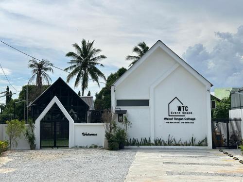 Wakaf Tengah Cottage with pool near MRSMKT IPG UMT UNISZA , Kuala Nerus