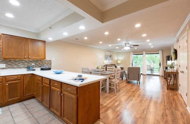 Walk-In ~ Recliners ~ Central Location ~ 2 Pools ~ FREE TICKETS INCLUDED! (FHF-11)