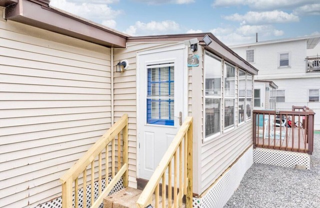 Walk to Beach Unit 2