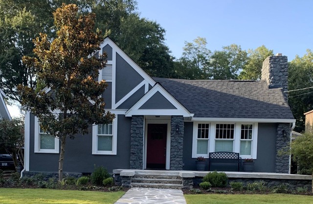 Walk to Five Points Restaurants and UGA Stadium and other UGA sports venues