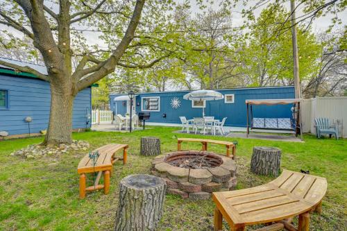 Walk to Lake Huron Pet-Friendly Caseville Cottage