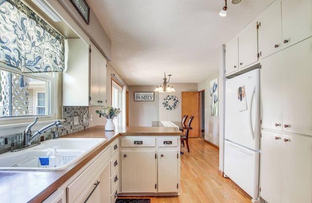 Walk to Park: Waterloo Home w/Furnished Deck