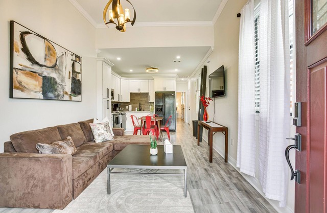 Walk to Streetcar & Dining: Modern NOLA Home Base!