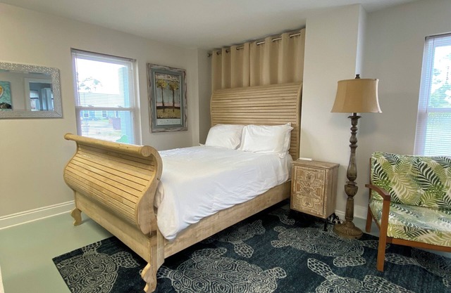 Walk To The Beach At Beacon Hill.