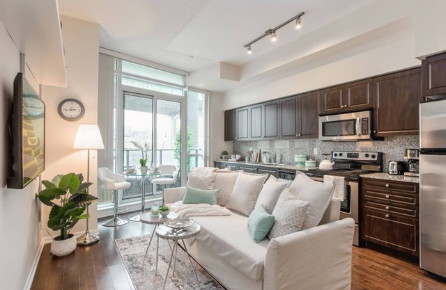 Walk to the CNE, Harbor Front , Lake, Ontario Place, all in ten minutes.