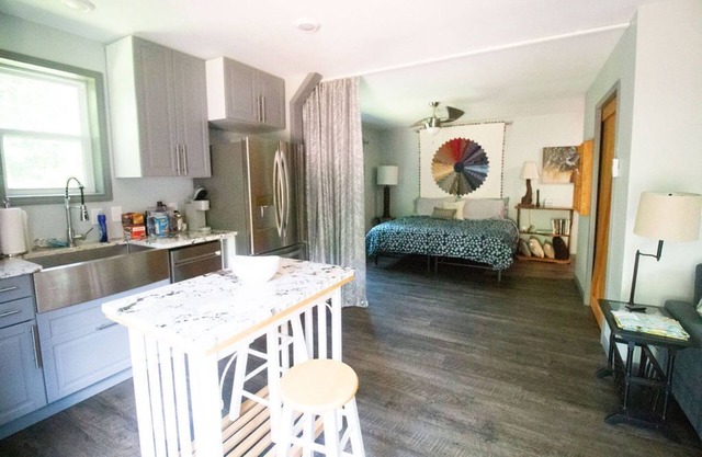 WanderLost WanderLoft - Ideal for ATU grad student, visiting faculty, ANO outage