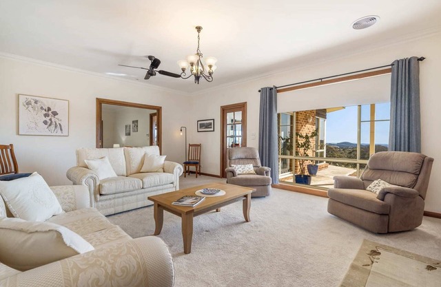 Waringa Downs Farm Stay - Close to Mayfield Garden