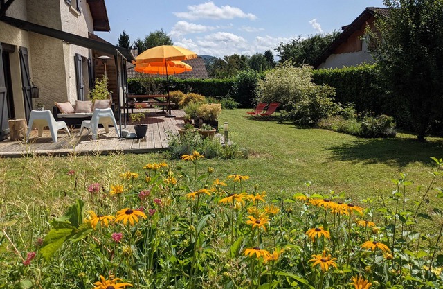 Warm, atypical and quiet house 4 km from Lake Charavines / Paladru