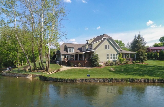 Watauga Riverbend Retreat
