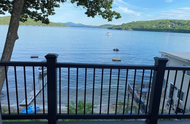 Waterfront 2 bedroom cottage with spectacular views of the lake.