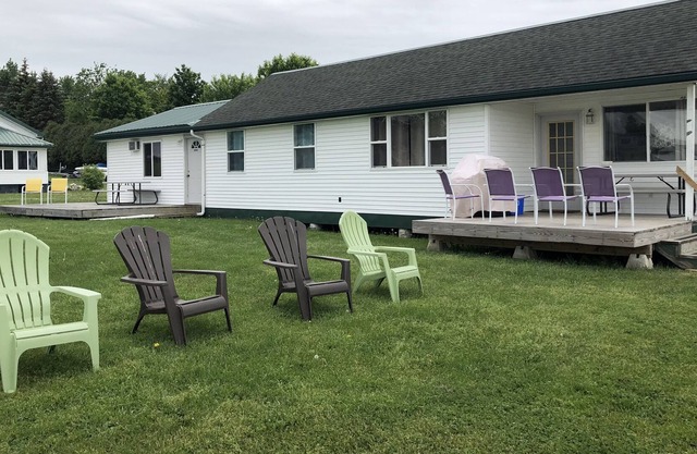 WATERFRONT 4 Bedrooms 2 Bath