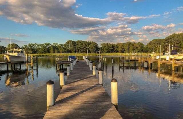 Waterfront 4 BR home with private pier and boat dock