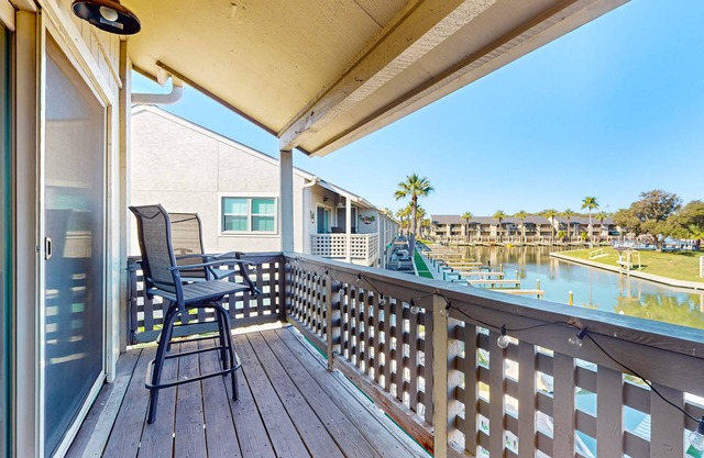 Waterfront at Bayhouse | Private Dock | 3 Pools & Tennis, Walk to Dining
