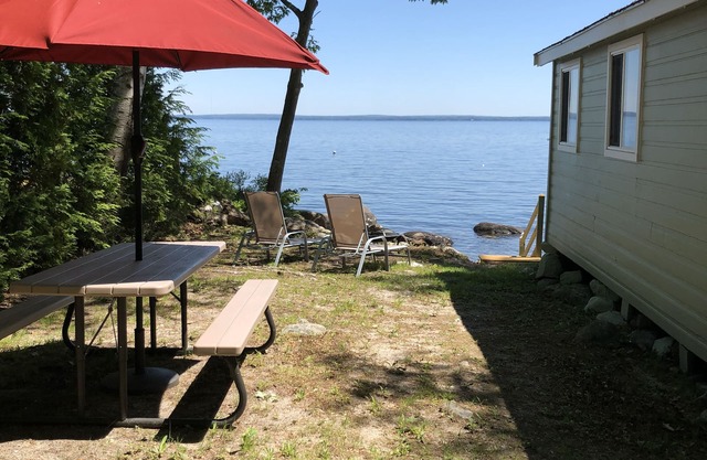 Waterfront Cabin on Sebago Lake!
