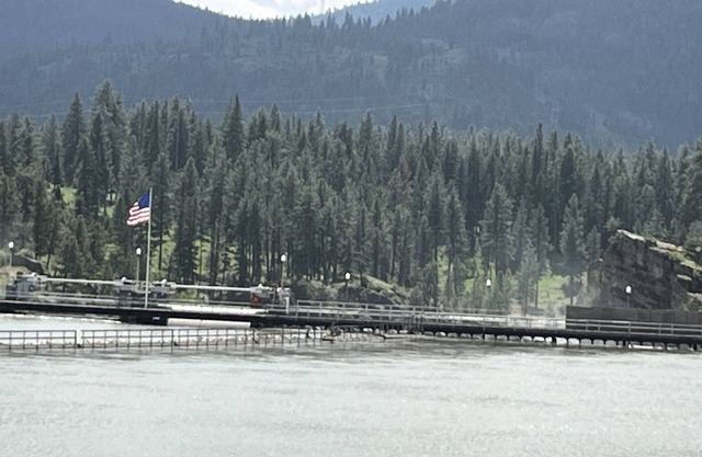 Waterfront Cabin in the center of Thompson Falls!