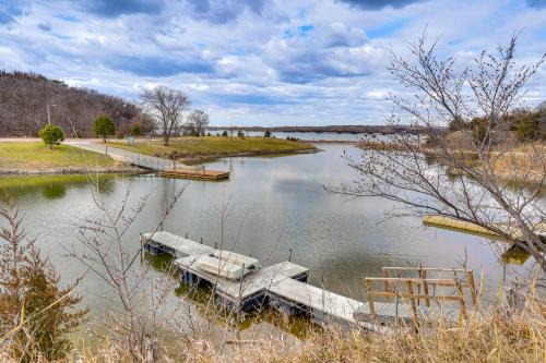 Waterfront Crofton Cabin - Boat Dock and Fire Pit!