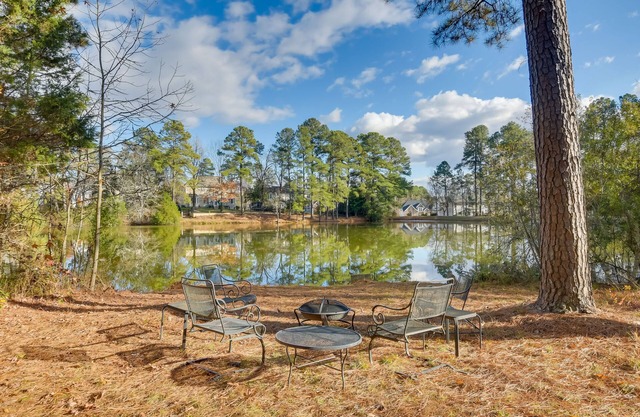 Waterfront Durham Oasis, Close to Everything!