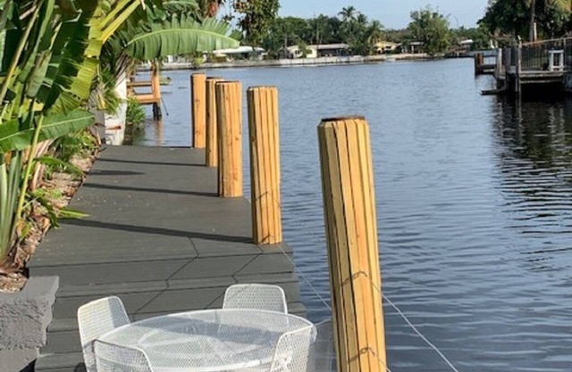 Waterfront Heated Pool Home Near Beach