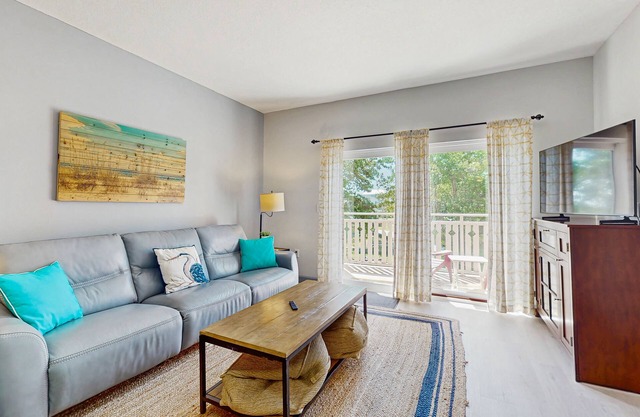 Waterfront Home Close to Beach w/Shared Pool, Hot Tub, Free WiFi, & Central AC