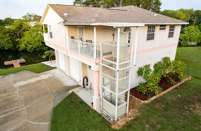 Waterfront home great for family gatherings or weekend getaways! Pet-friendly