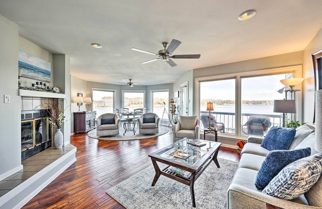 Waterfront Hot Springs Condo: Pool, Hot Tub Access