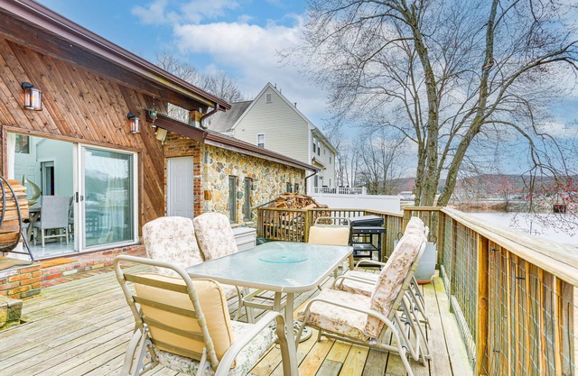 Waterfront Lake Hopatcong Home w/Boat Dock!