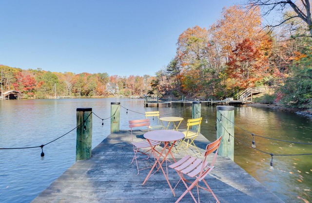 Waterfront Lusby Retreat w/Deep-Water Dock & Slip