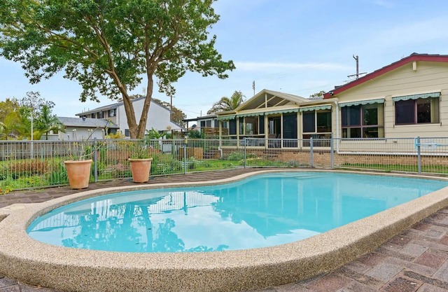 Waterfront Pet Friendly Abode Toukley NSW