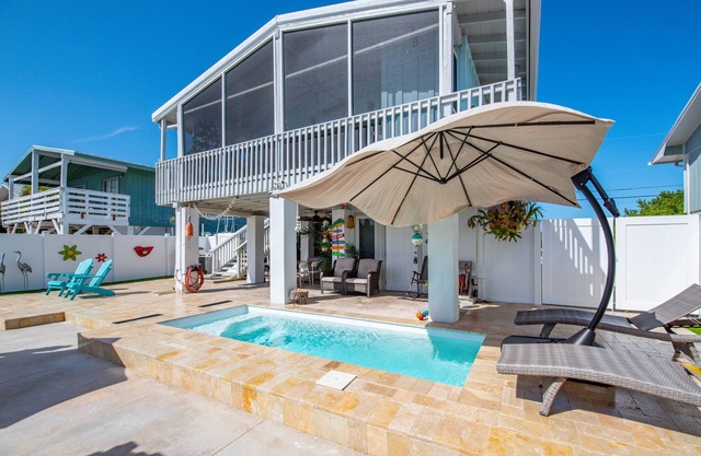 Waterfront Pool Home! - Heavenly Hideout - Big Pine Key