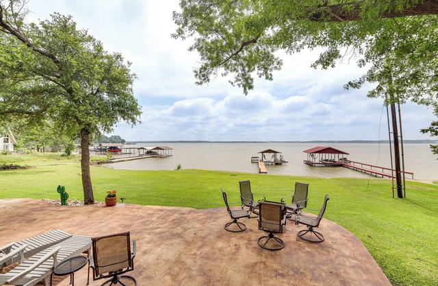 Waterfront Retreat w/Dock on Cedar Creek Lake!